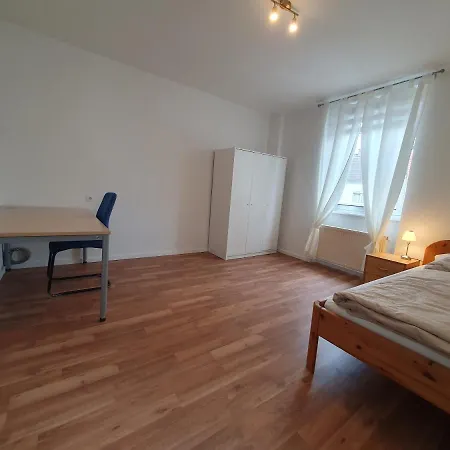 Privatzimmer Im Schlesischen Viertel - Nahe Uniklinik Mayence Extérieur photo