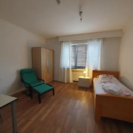 Privatzimmer Im Schlesischen Viertel - Nahe Uniklinik Mayence Extérieur photo